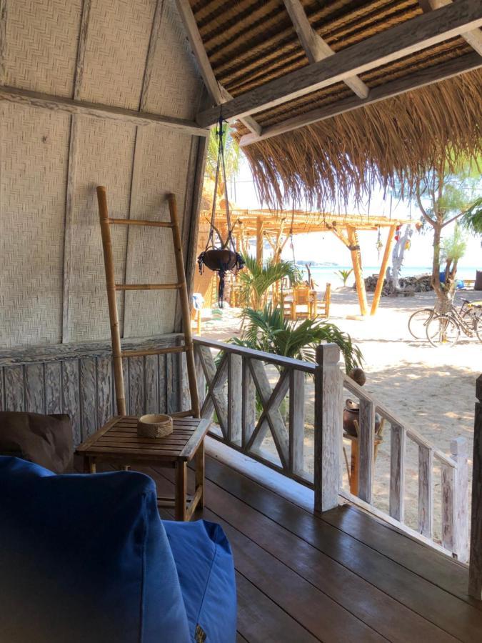 La Boheme Hotel Gili Air Exterior photo