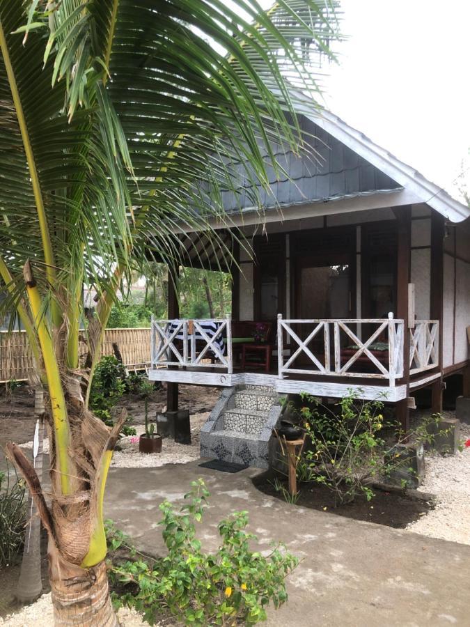 La Boheme Hotel Gili Air Exterior photo