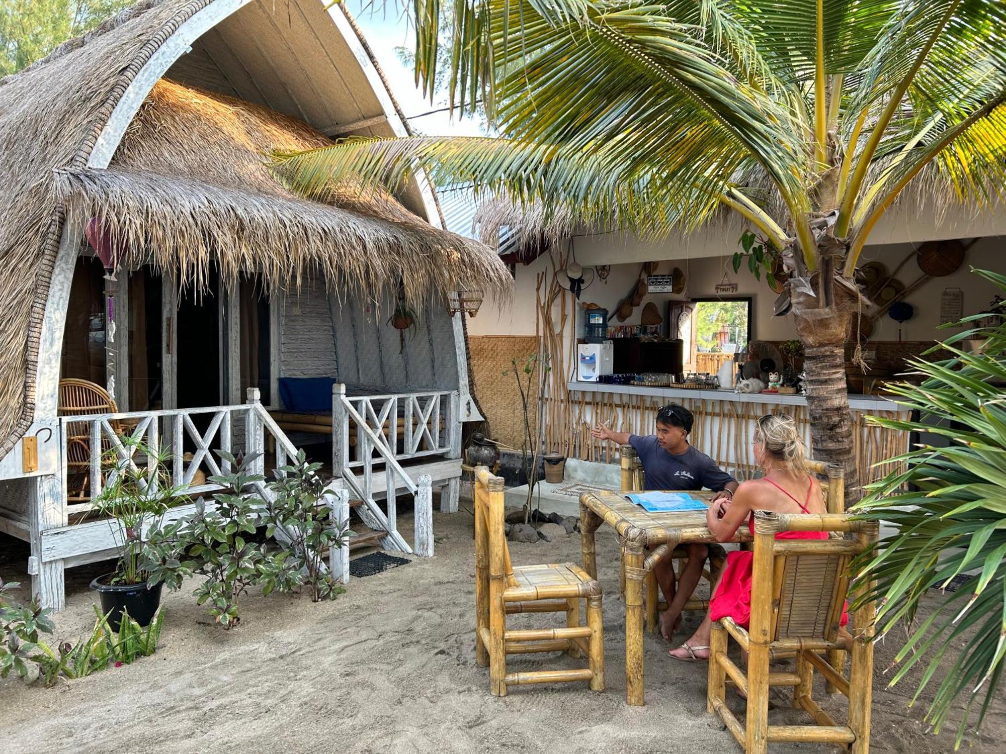 La Boheme Hotel Gili Air Exterior photo